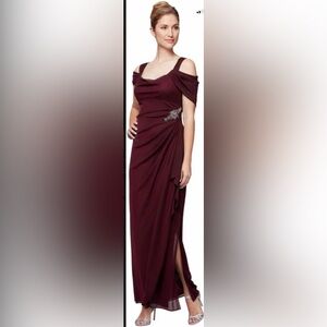 NWT Alex Evenings Burgundy Mothers Dress for Weddings SZ 16 Off Shoulder Gown